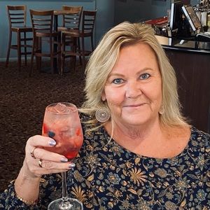 Meet your Posher, Lynne